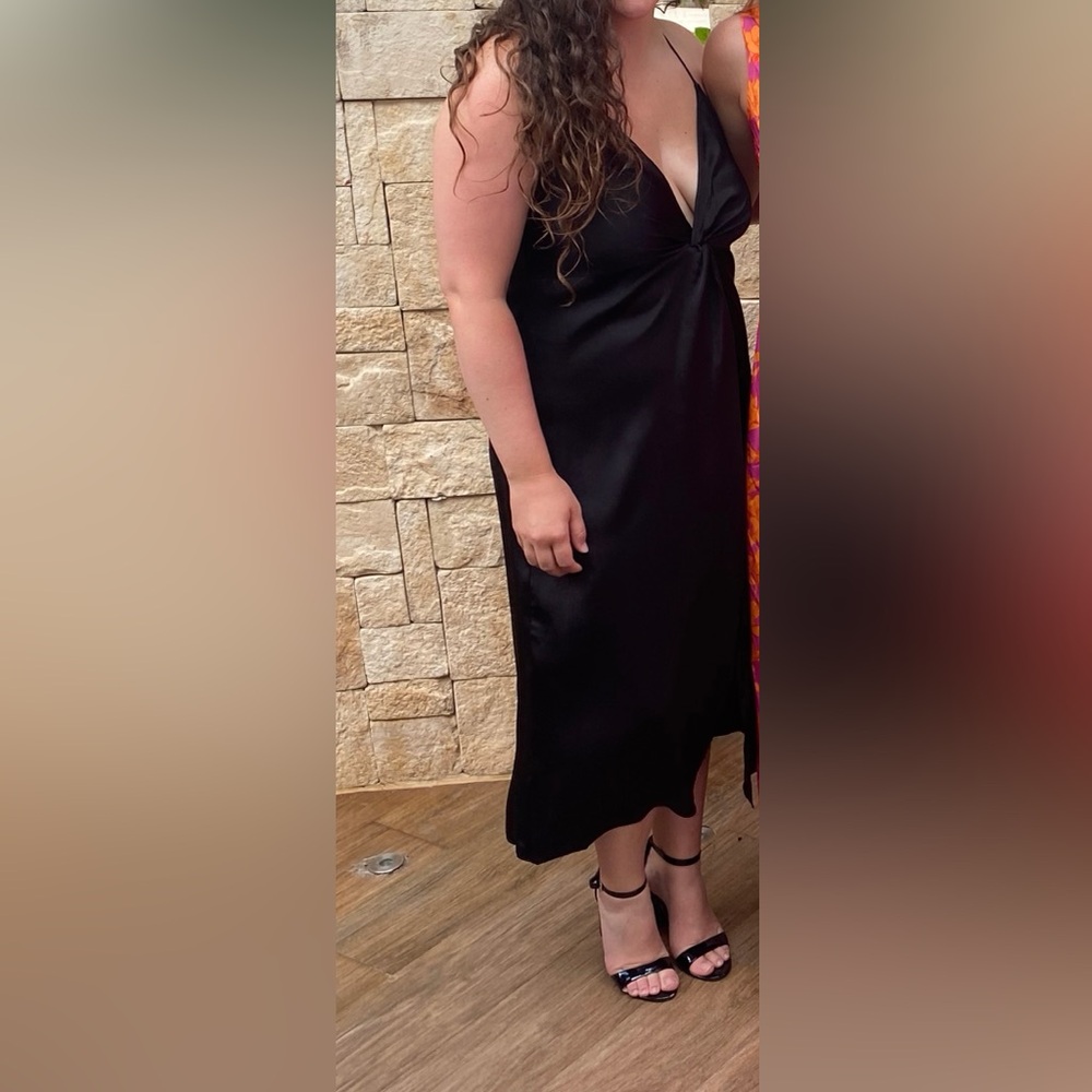 Express Sleek Black Midi Dress